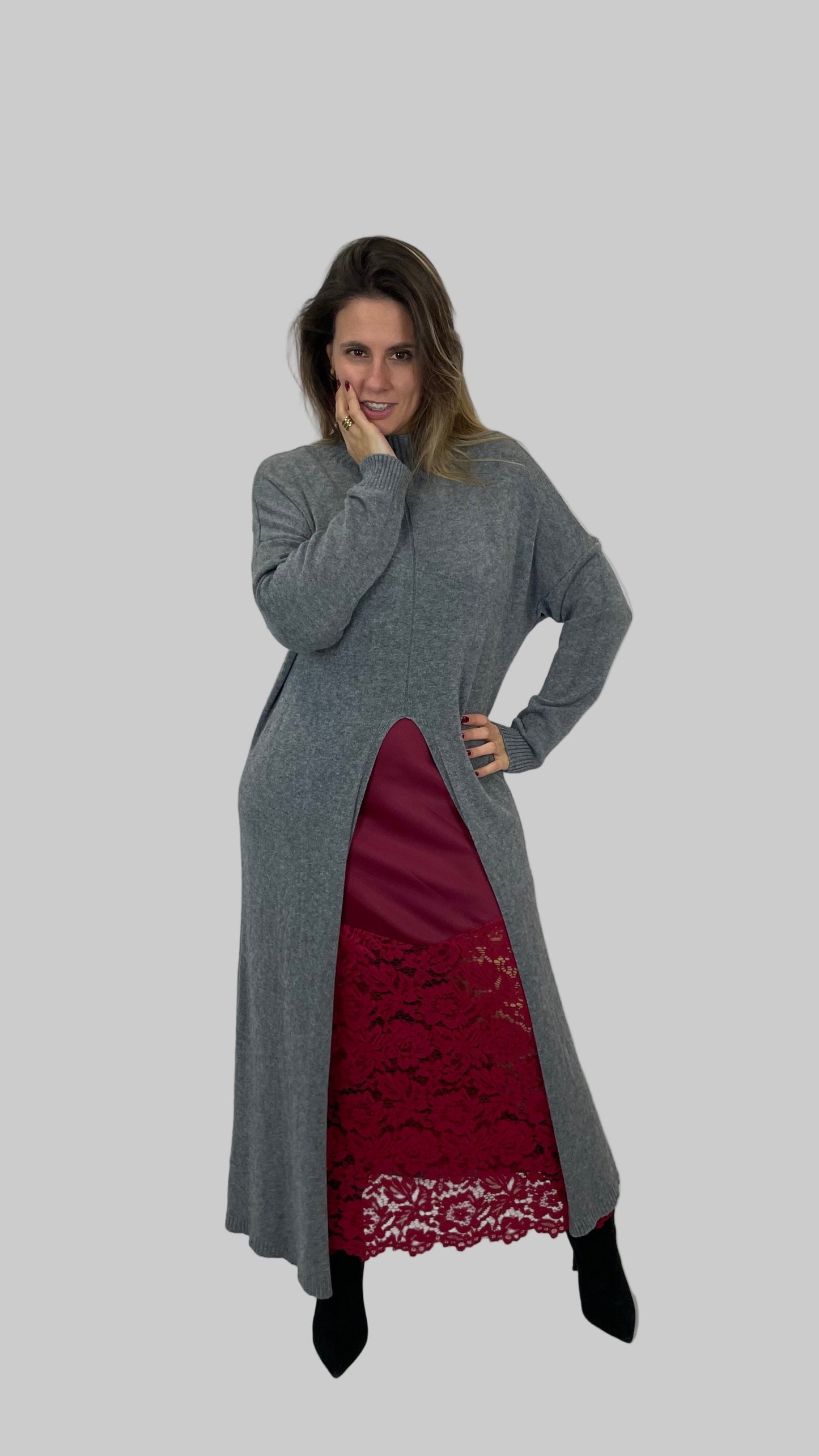 Vestido de malha com abertura