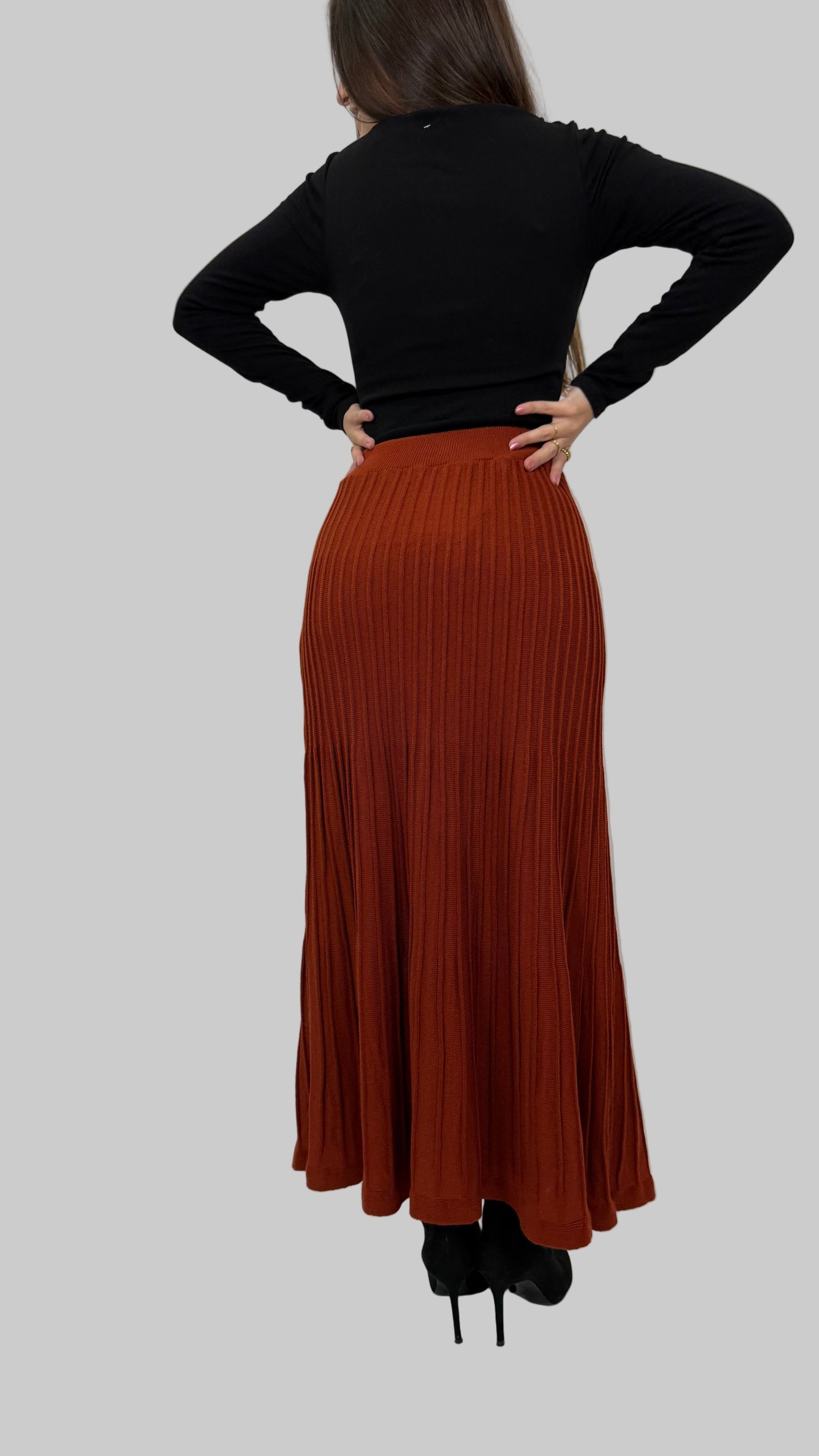 Saia de malha midi