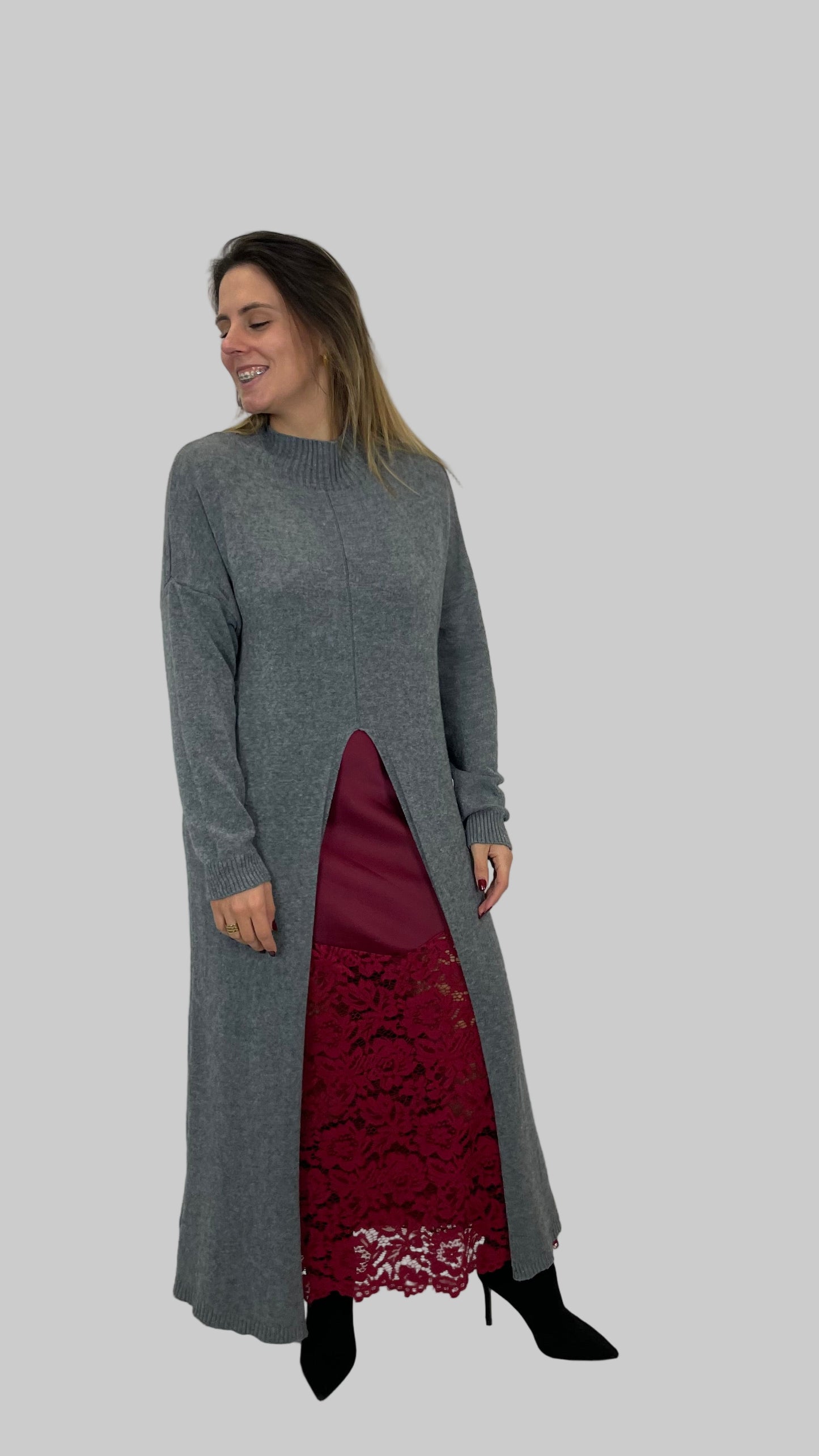 Vestido de malha com abertura