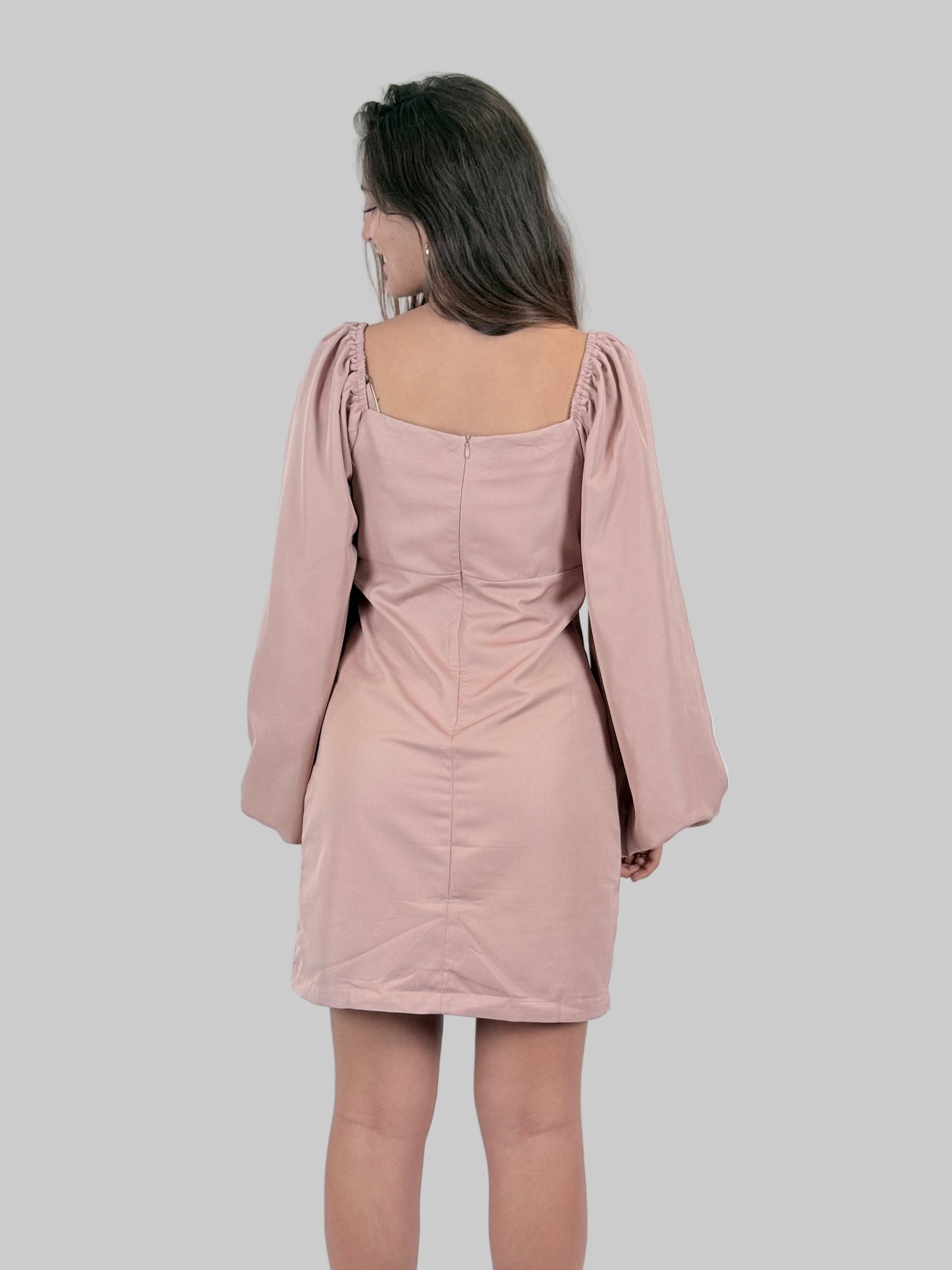 Vestido Curto Manga Balão