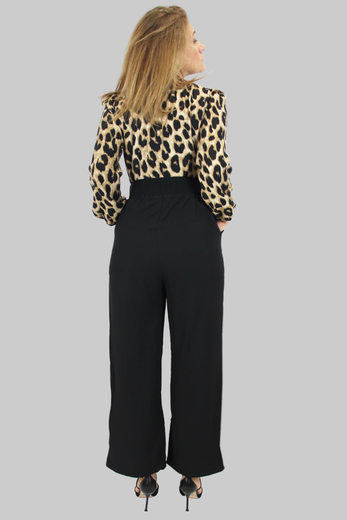 Macacão Comprido com Cinto