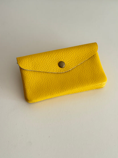 Carteira em pele grande