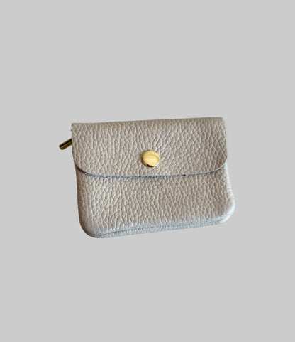 Carteira em pele pequena