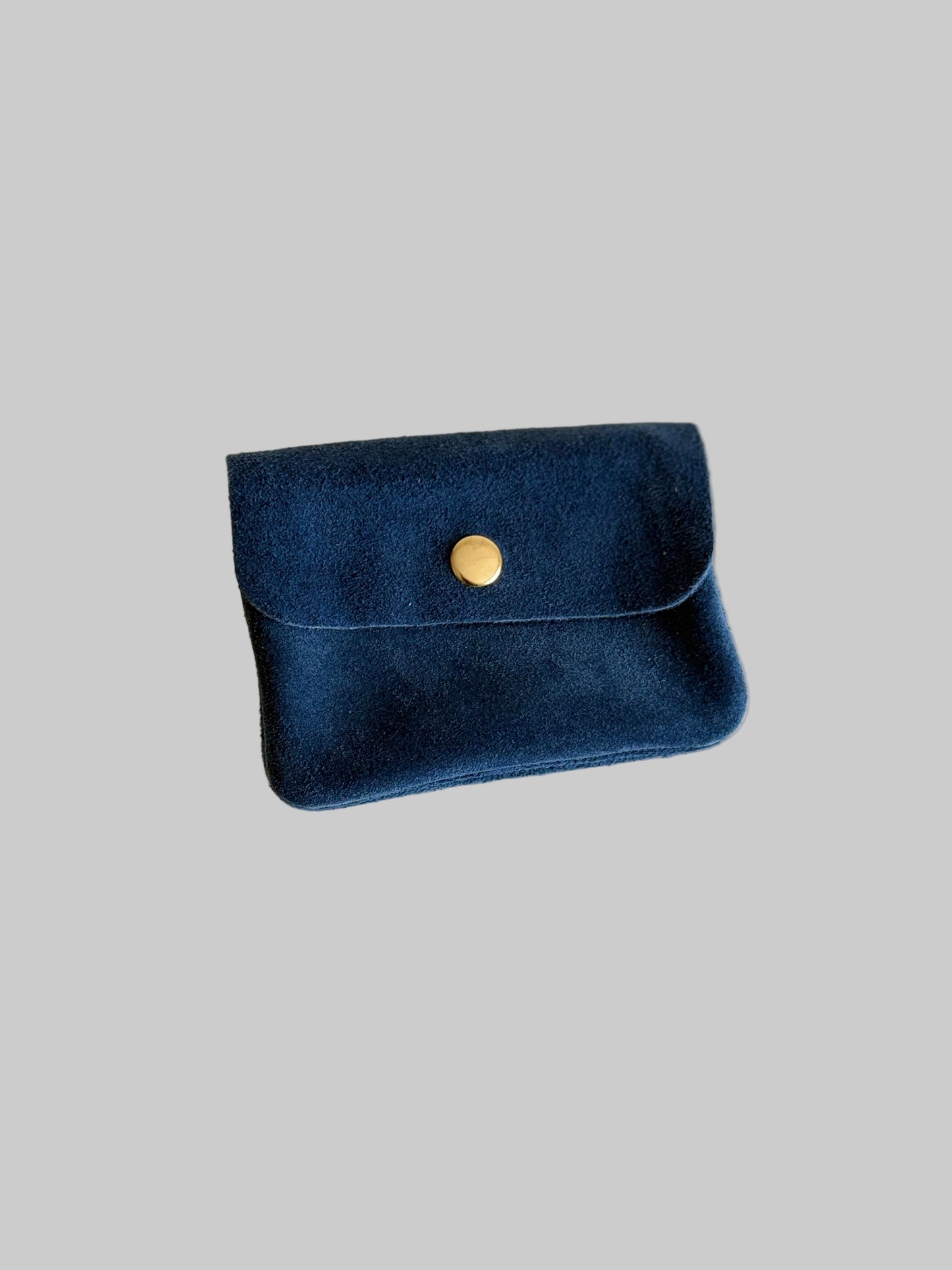 Carteira pequena em camurça